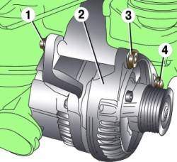 Расположение болтов (1, 4 и 3) крепления генератора (2) на автомобилях с шестицилиндровыми бензиновыми двигателями