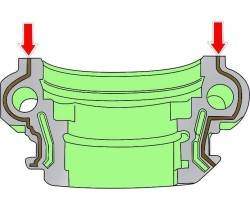 Место нанесения слоя герметика на внешнюю заднюю или переднюю правую крышку.
