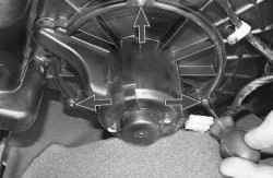Снятие и установка электродвигателя вентилятора отопителя