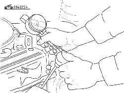 Использование компрессометра для измерения компрессии в цилиндрах двигателя