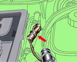 Расположение электрического разъема клапанов бензинового двигателя 2,8 л