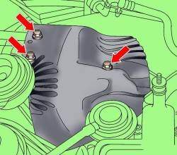Расположение болтов крепления термозащитного экрана над турбокомпрессором