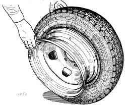 Первоначальная установка обода колеса в шину