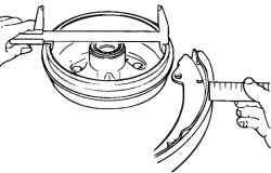 Измерение внутреннего диаметра тормозного барабана