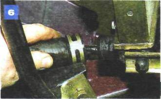 Снятие радиатора на автомобиле с двигателем УМПО-331