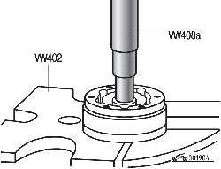 Выпрессовка вала привода колес из внутреннего шарнира